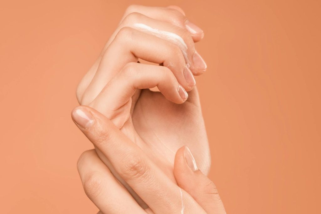 Scopri i trattamenti Manicure & Pedicure a Green Glow Estetica Treviso